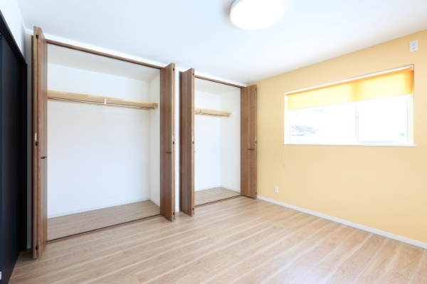 洋室に設けたクローゼット